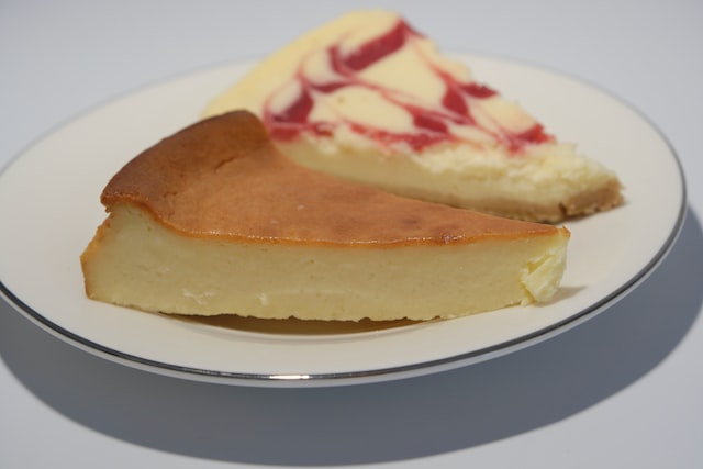 Gastronomie : tout savoir sur l’origine de l’incontournable gâteau basque